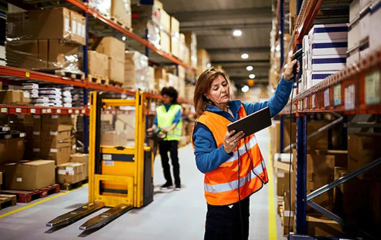 Warehouse Logistics Services in Dubai: What Sets Them Apart?