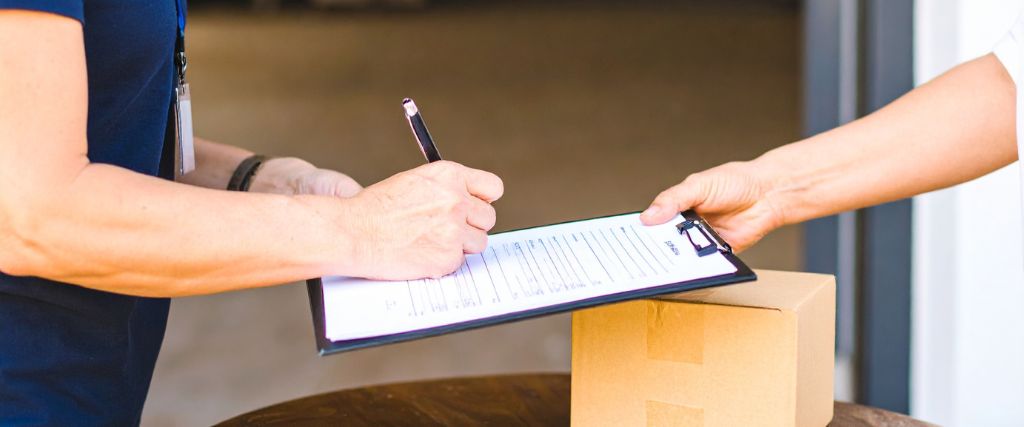 Comprehensive door-to-door delivery service managing every stage — pickup, transit, customs, and final delivery — with ease.