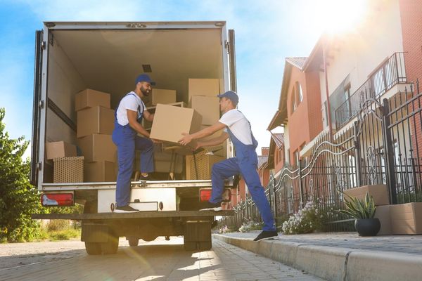International Courier Services in Dubai